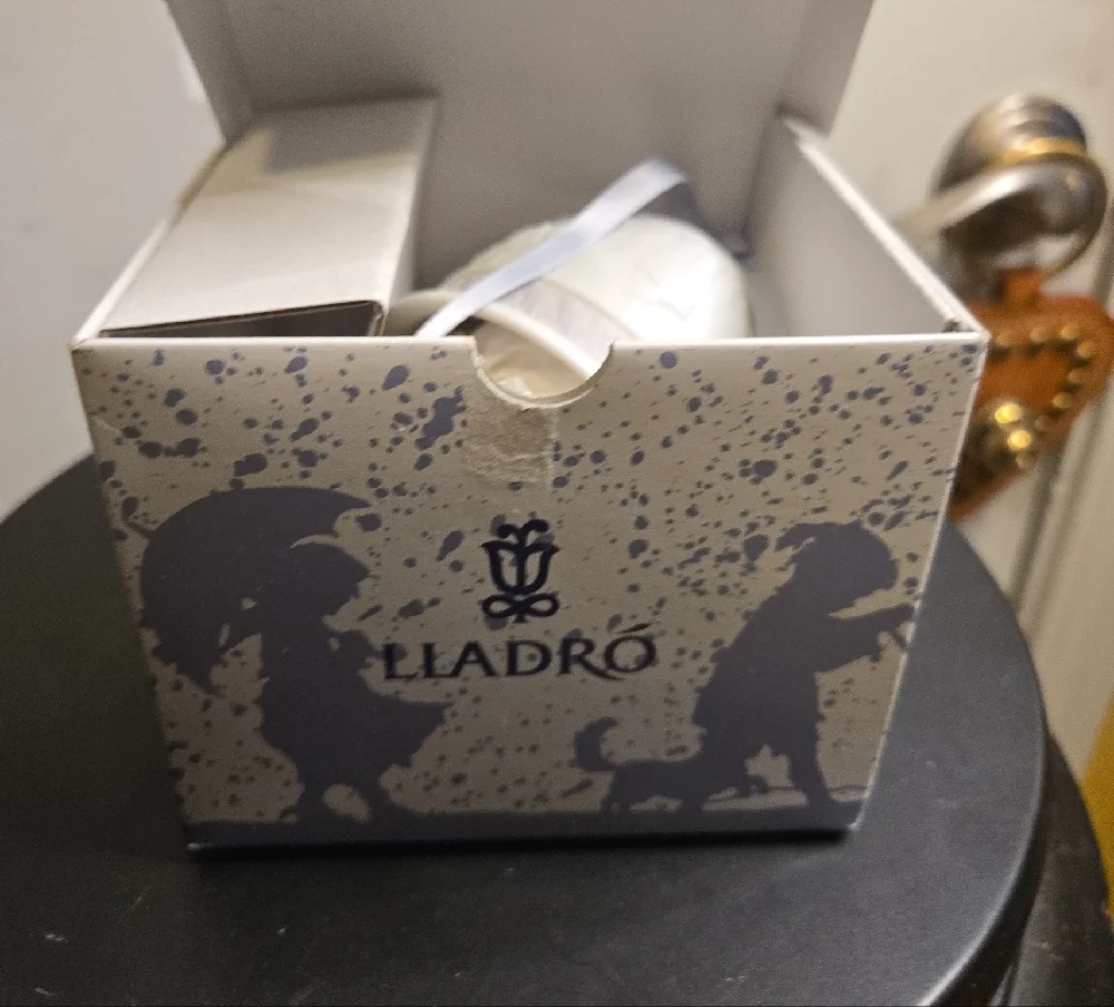 Lladro 1995 Merry Christmas White Crystal Bell in Box - Picture 2 of 12